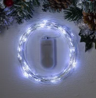 Гирлянда «Нить» 5 м роса, IP20,серебро нить, 50 LED, батарейки CR2032х2 (в комплекте), свеч.тепл.бел  - фото