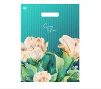 Сумка-пакет 43*31,5 прорубная ручка Грэй Глосс Цветы  - фото