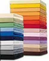 Простыня трикотажная на резинке 140*200 100% хлопок, плотность 145гр ярко-розовая Розовый - фото