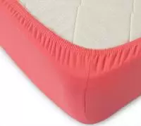 Простыня трикотажная на резинке  90*200 100% хлопок, плотность 145гр коралловая Коралловый - фото